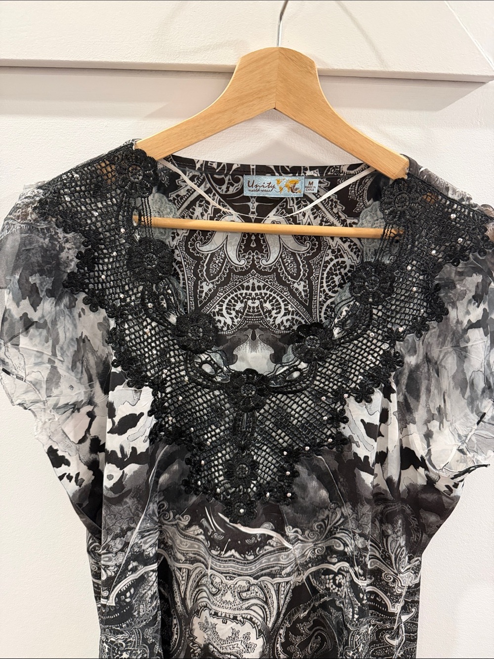Unity World Wear Black & White Lace-Trim Short Sleeve Top